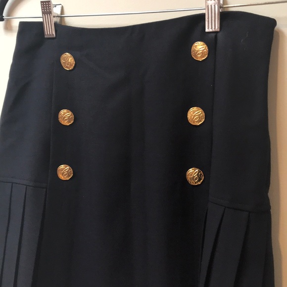 Skirt - Picture 2 of 4